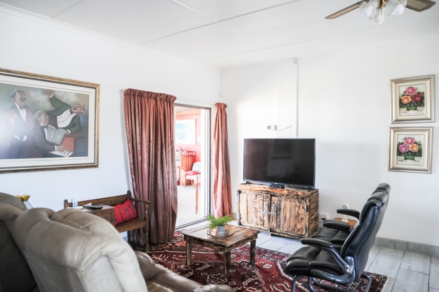 5 Bedroom Property for Sale in McDougall